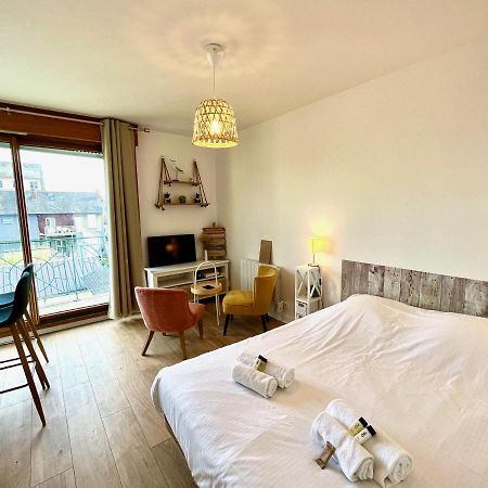 Salm, Coquet Studio Avec Balcon Ouistreham Exteriér fotografie