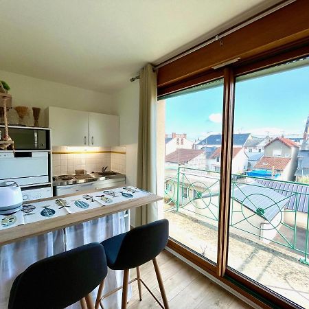 Salm, Coquet Studio Avec Balcon Ouistreham Exteriér fotografie