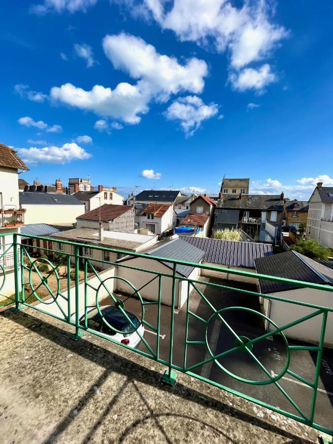 Salm, Coquet Studio Avec Balcon Ouistreham Exteriér fotografie