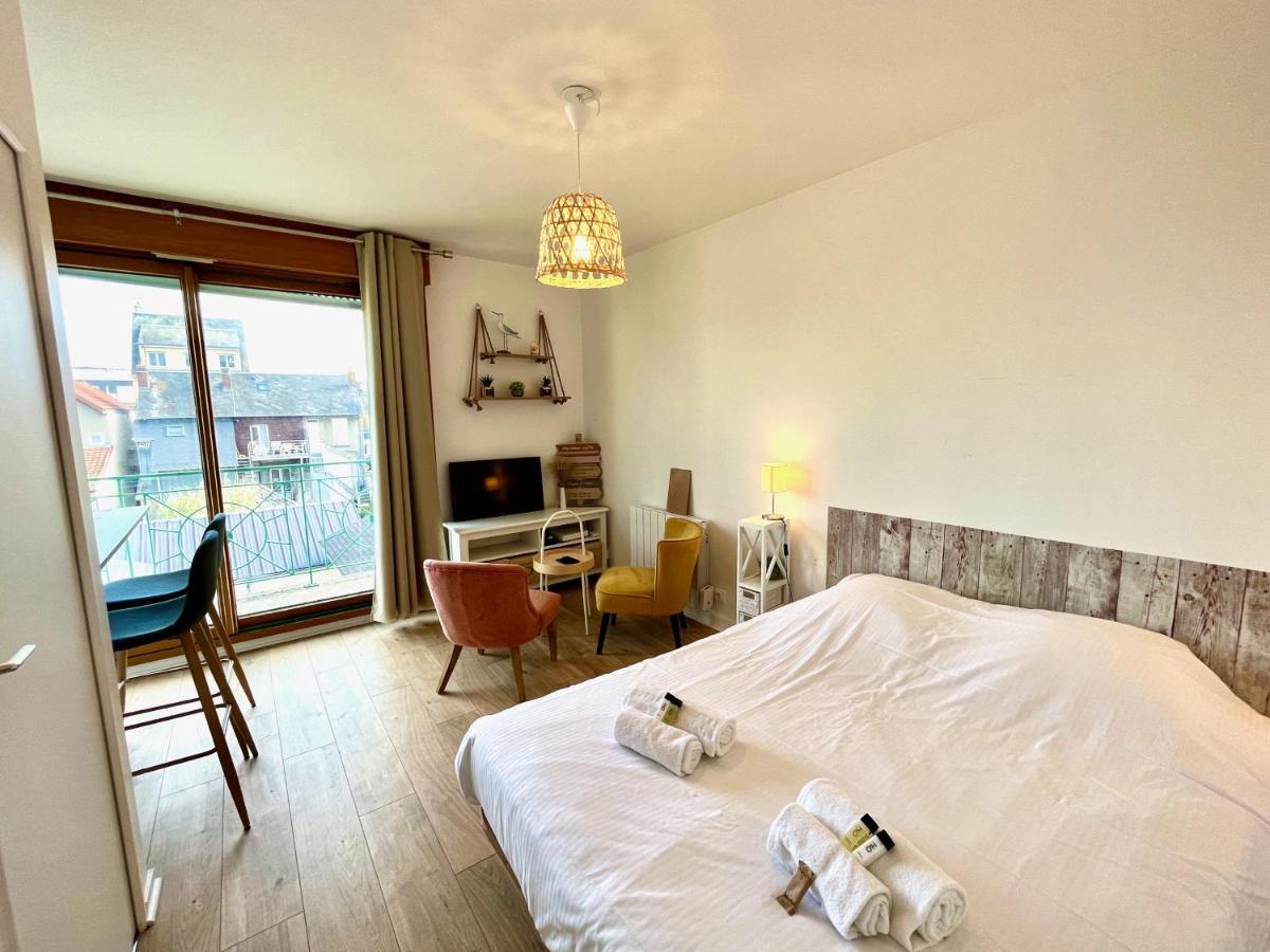 Salm, Coquet Studio Avec Balcon Ouistreham Exteriér fotografie